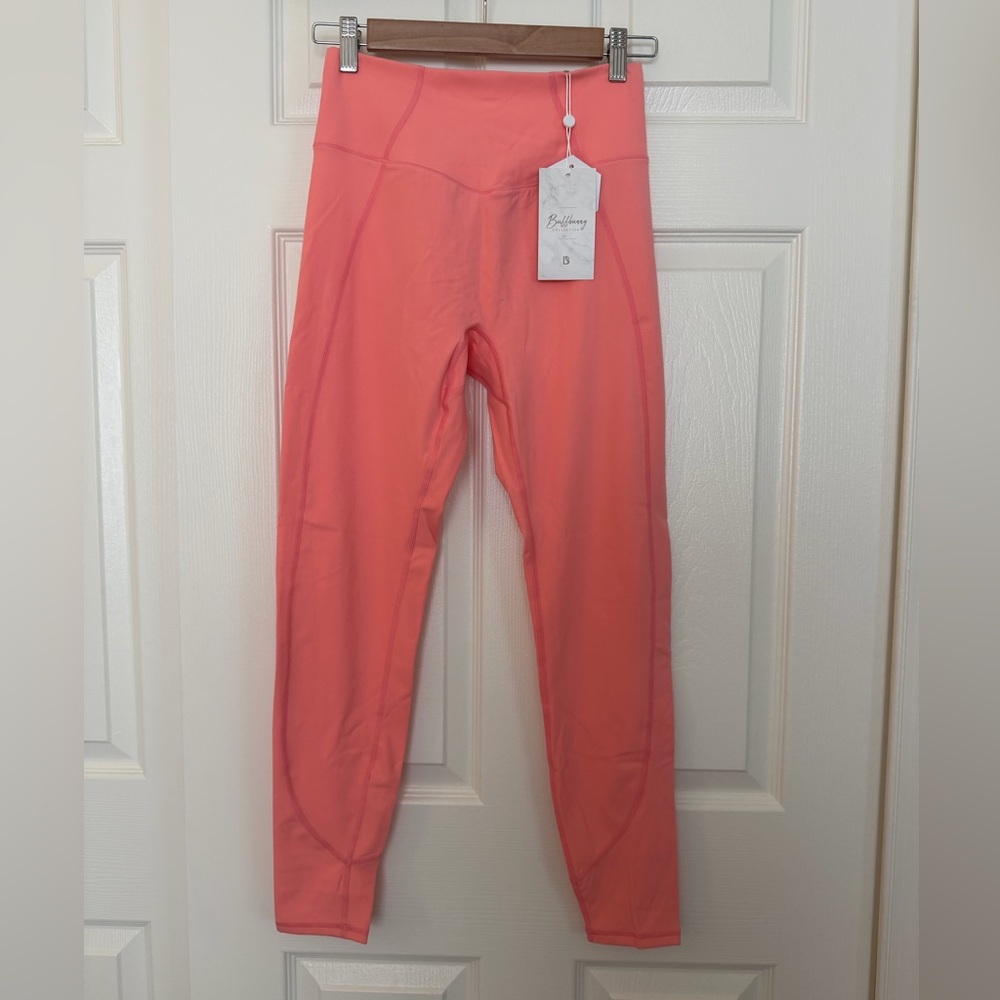 Buffbunny Contour Legging in Guava